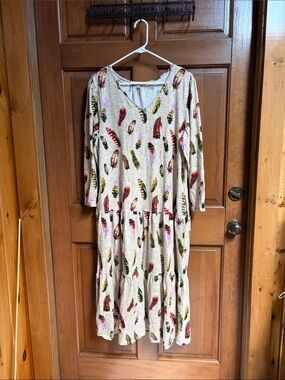 Astrologie Cream Feather-Print Tiered Long-Sleeve Dress Size XL